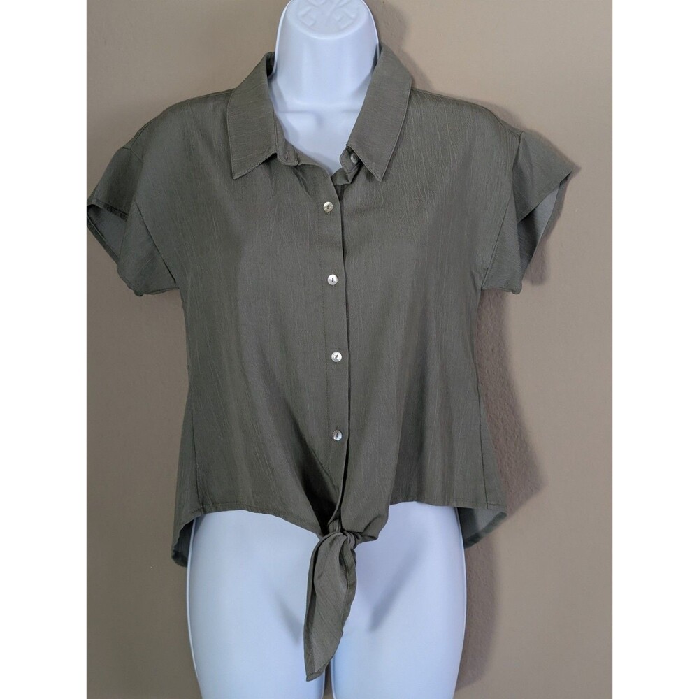 Tresics Women's Short Sleeve Button Up Olive Green Knot Front Top, Size Small